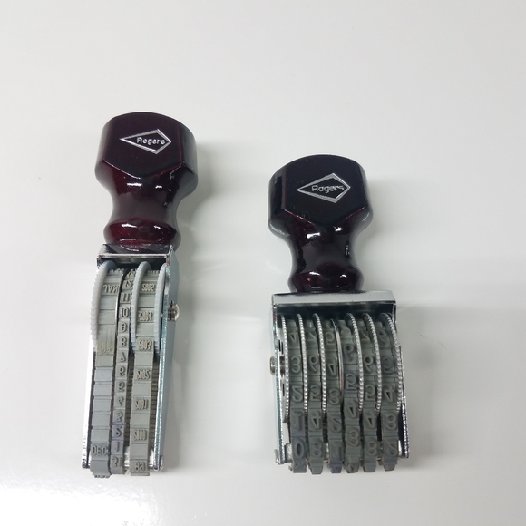 Vintage W.T Roger's Deluxe Stamp Set - Picture 8 of 12